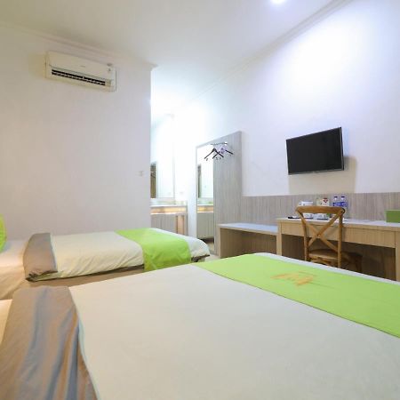 Hotel Huswah Airport Tangerang Luaran gambar